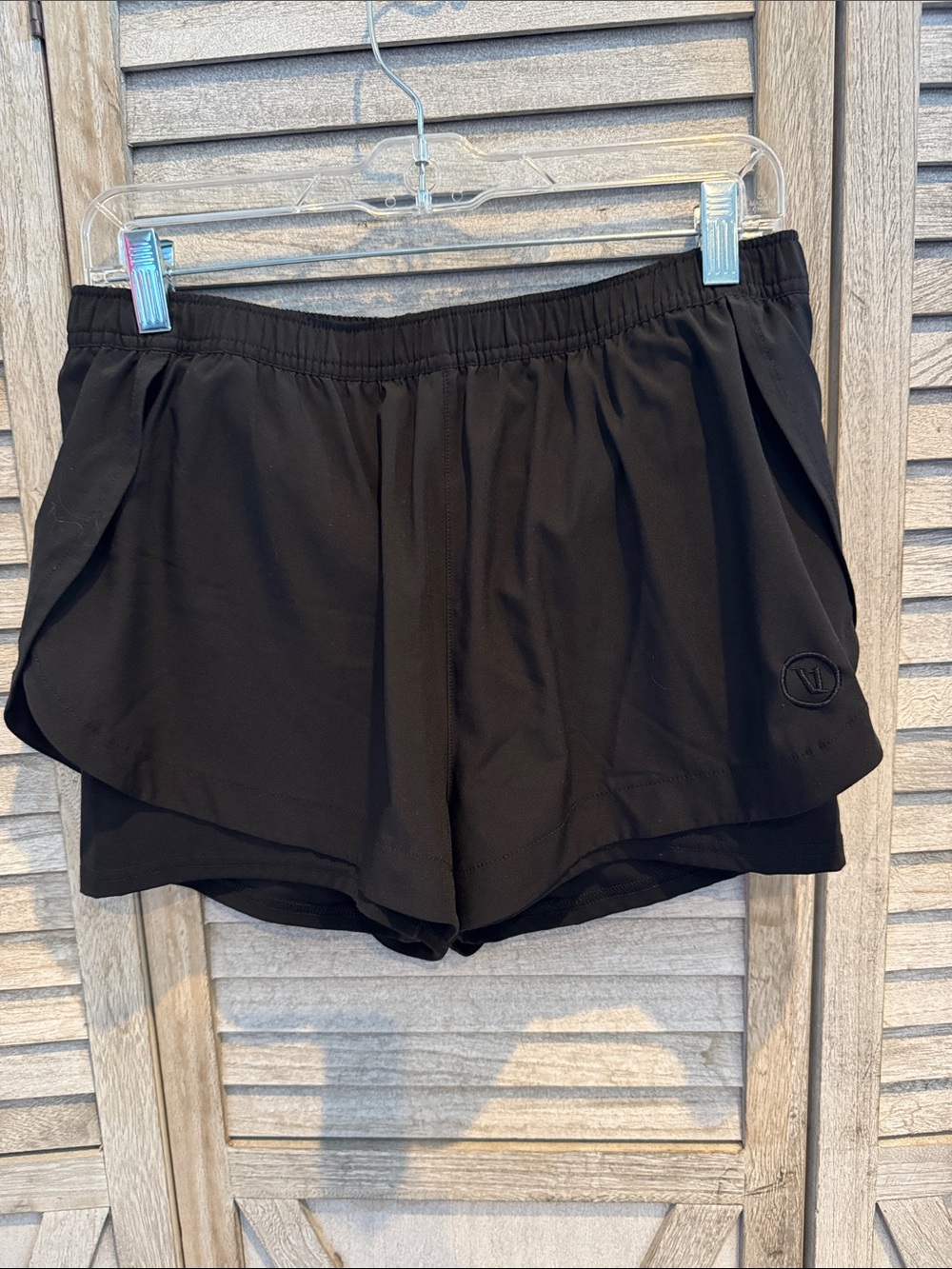 Vuori Luna Black Layered Run Shorts with Elastic Waistband size Large
